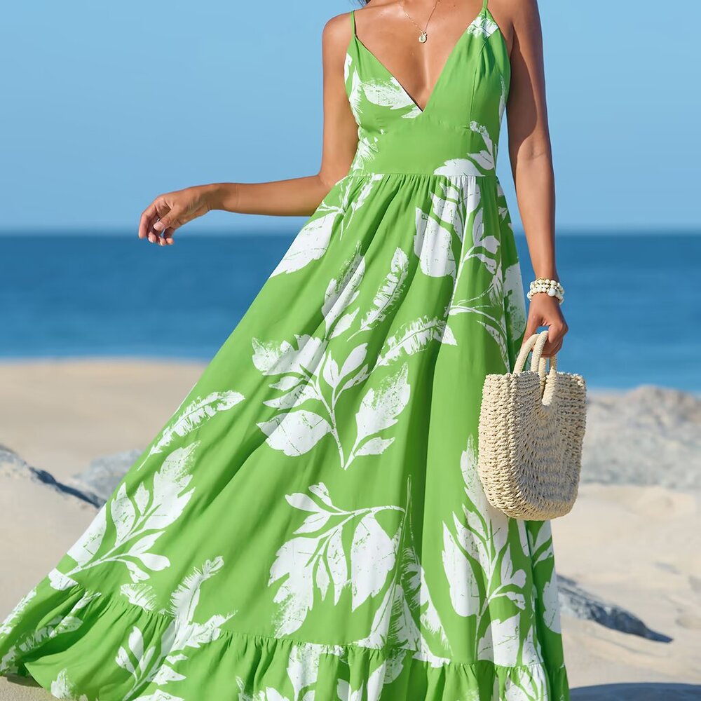 Sunkissed Styles: Spring Swimsuits & Getaway Looks - Picture 2 of 8